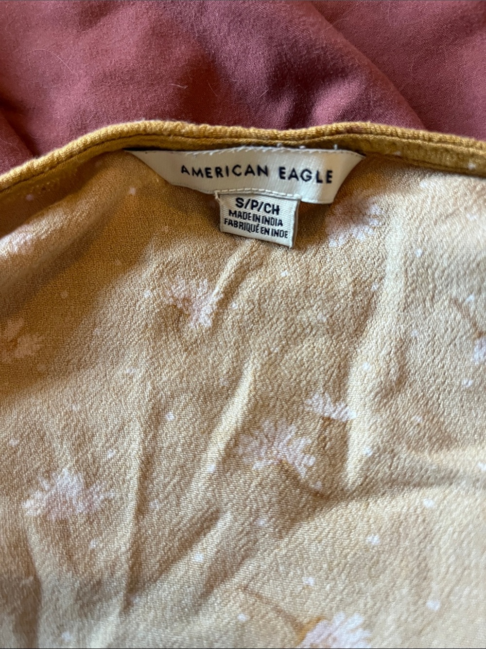 American Eagle Outfitters Mustard Floral Ruched V-Neck Top - Picture 4 of 4